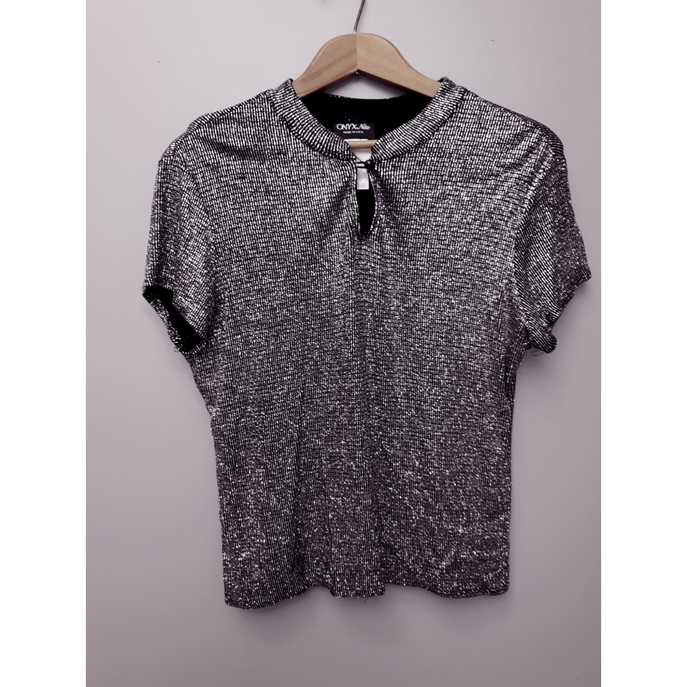 ✨3/$15 Onyx Nite | Black/Silver Metallic Short Sleeve Top